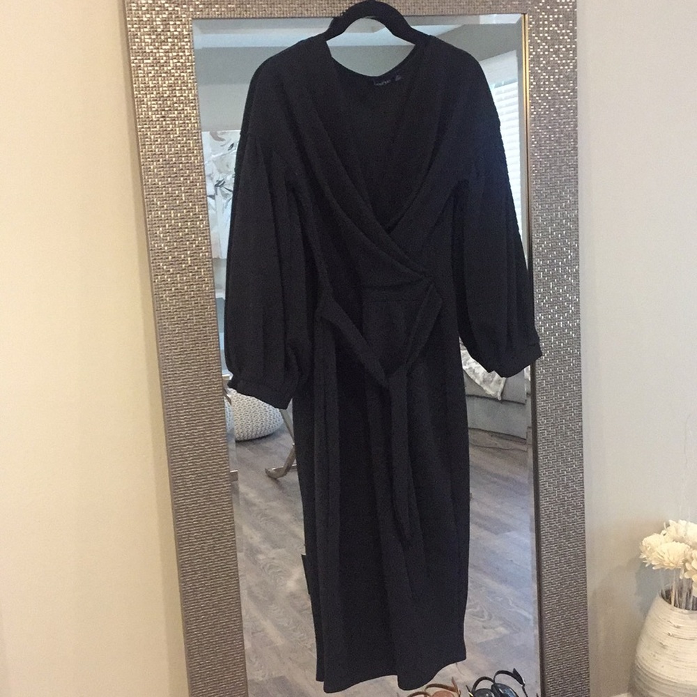 Black never worn BooHoo midi dress